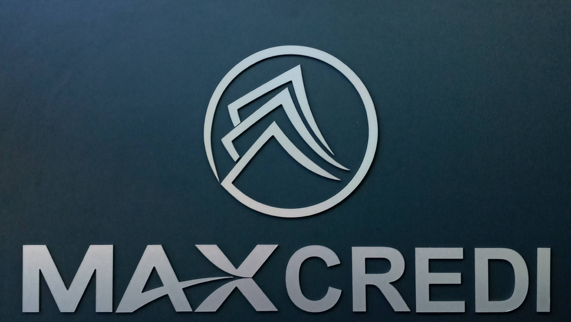 Maxcredi Logo
